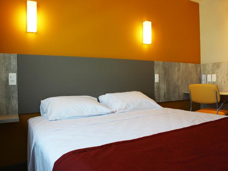 Go Inn Hotel Κουριτίμπα Εξωτερικό φωτογραφία
