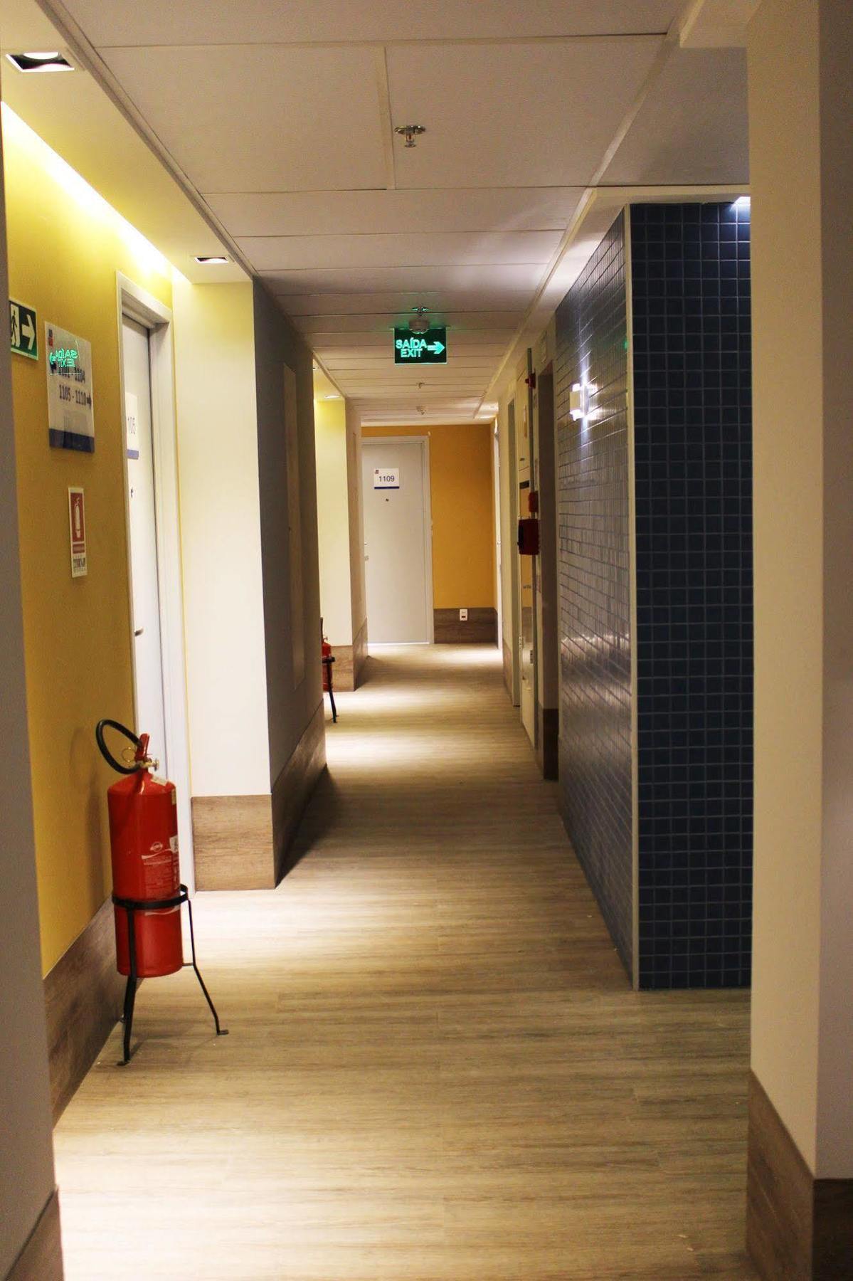 Go Inn Hotel Κουριτίμπα Εξωτερικό φωτογραφία